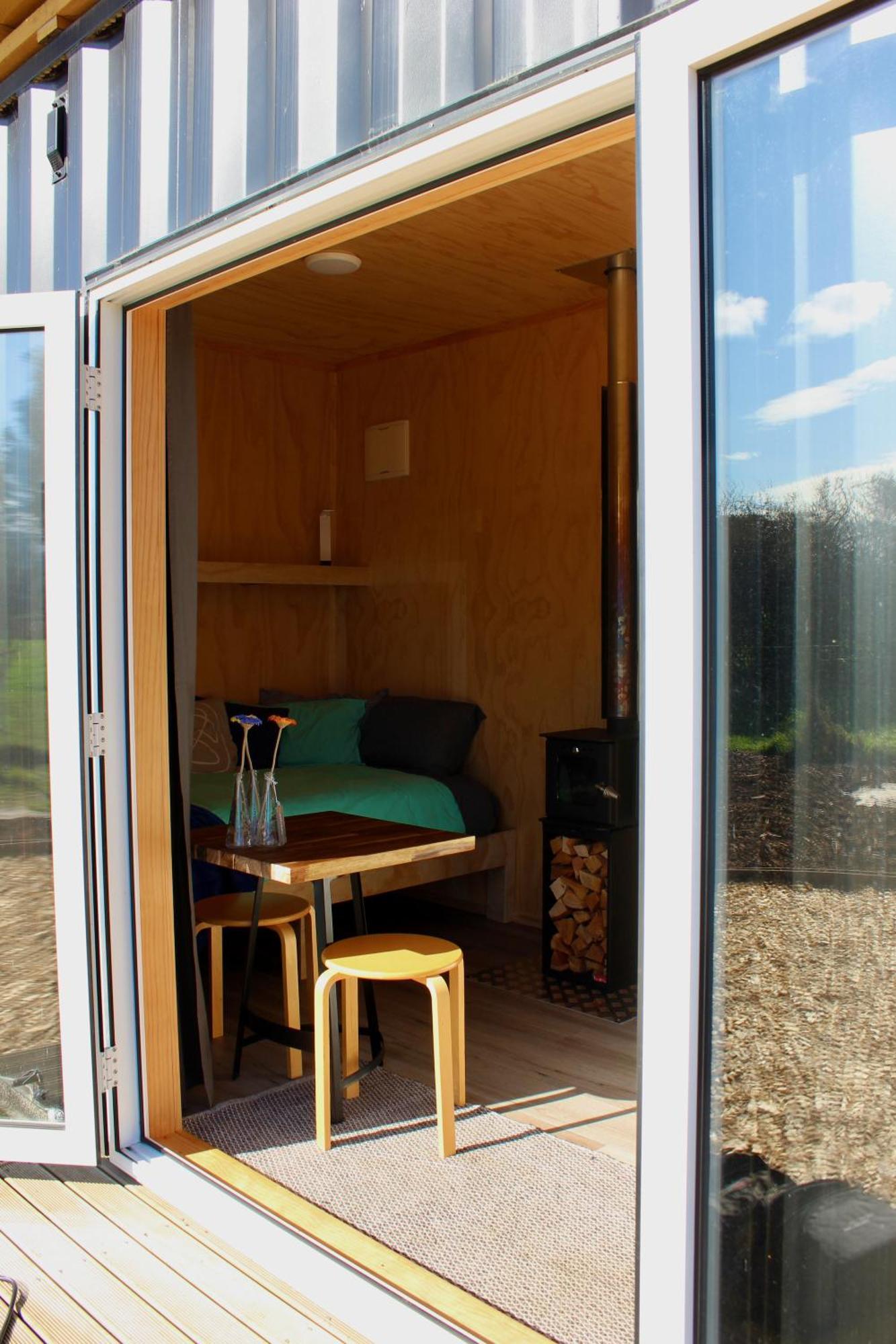 Cosy Tiny Container Cabin Carterton Exterior photo